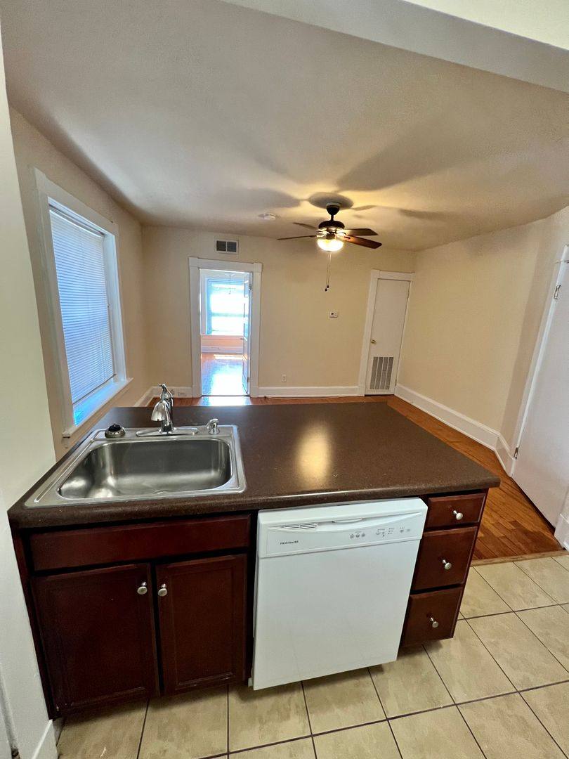 Apartment for rent at 1709 Hanover Ave, Richmond, VA 23220