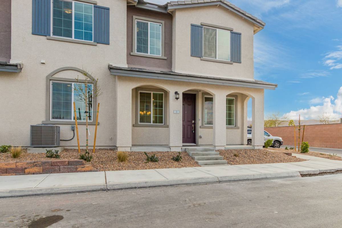 Townhouse for rent at 25 Barbara Lane, Las Vegas, NV 89183