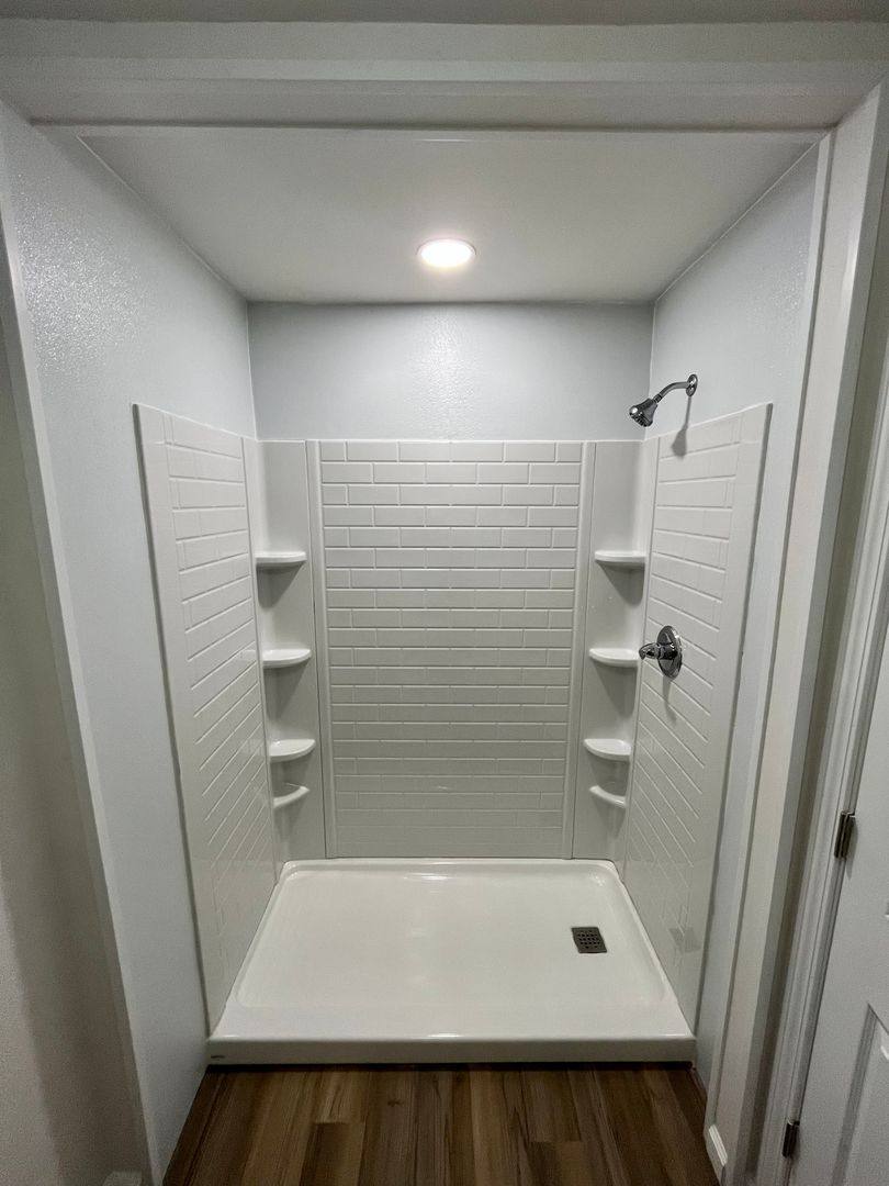 Apartment for rent at 1005 E Grand Ave, Cuba, MO 65453