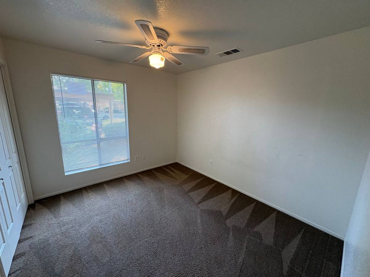 Condo for rent at 4731 W School Ave, Visalia, CA 93291