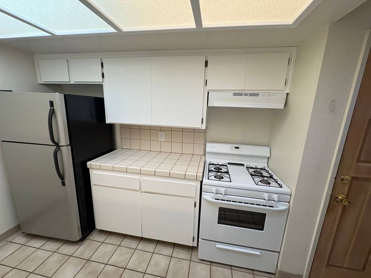 Condo for rent at 4731 W School Ave, Visalia, CA 93291