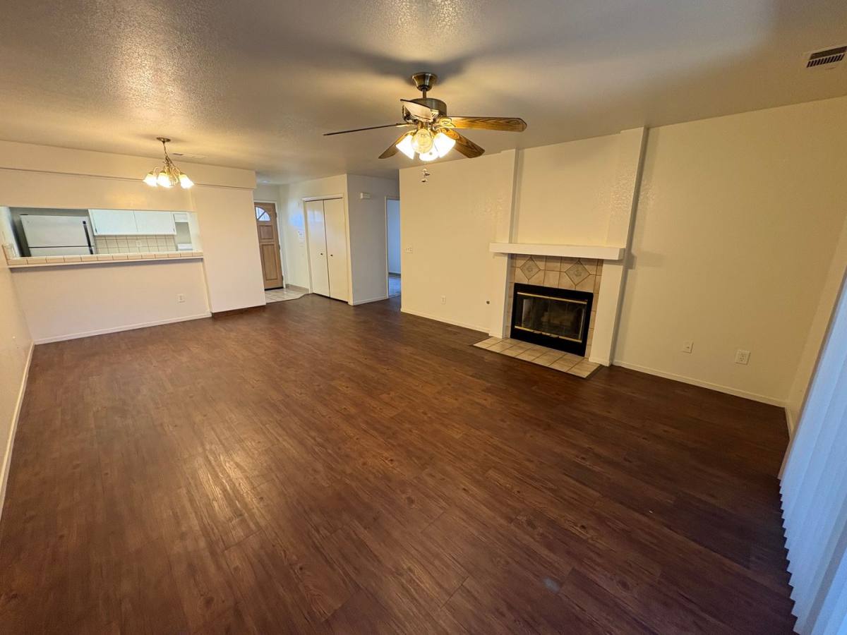 Condo for rent at 4731 W School Ave, Visalia, CA 93291