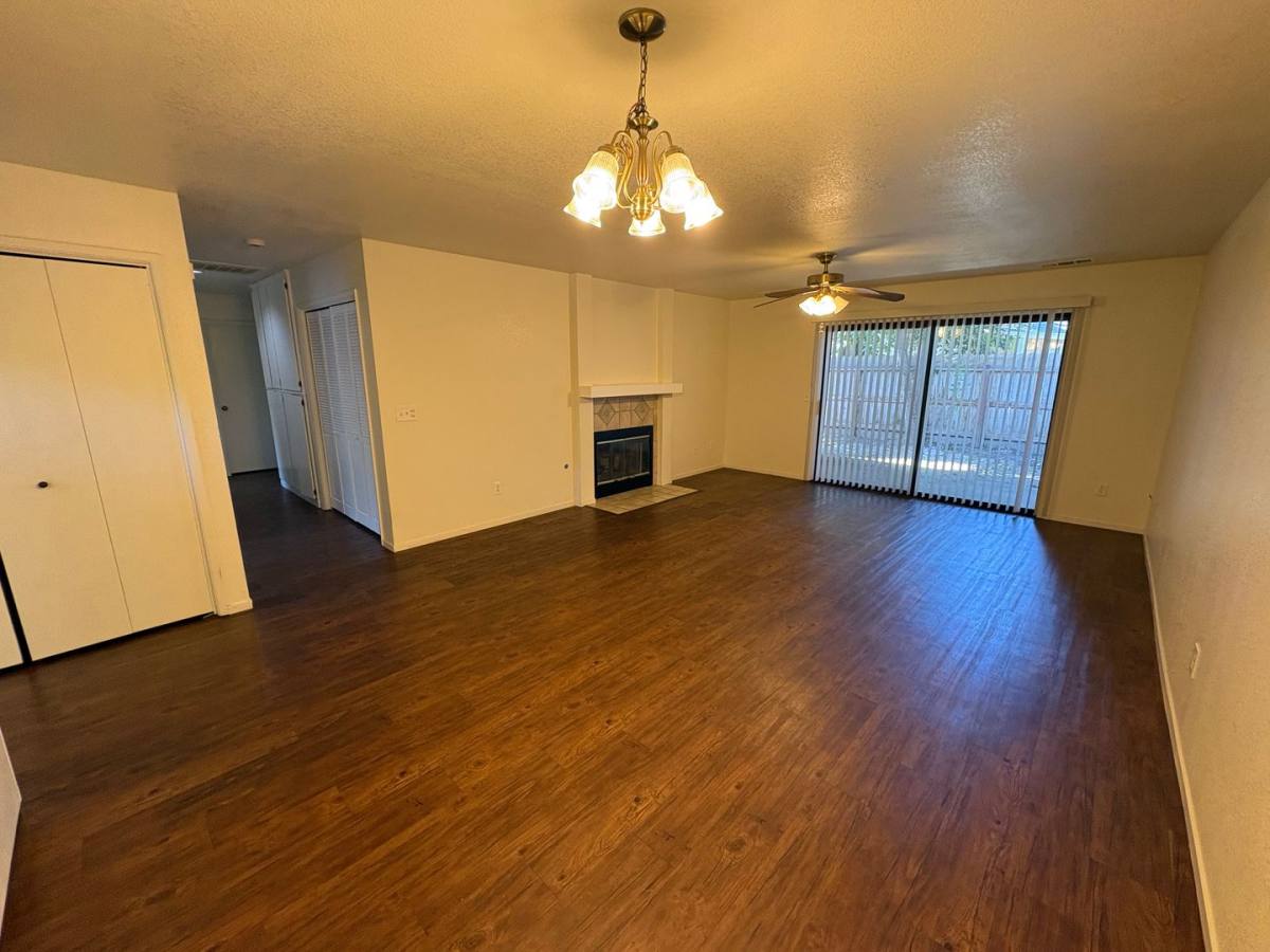 Condo for rent at 4731 W School Ave, Visalia, CA 93291