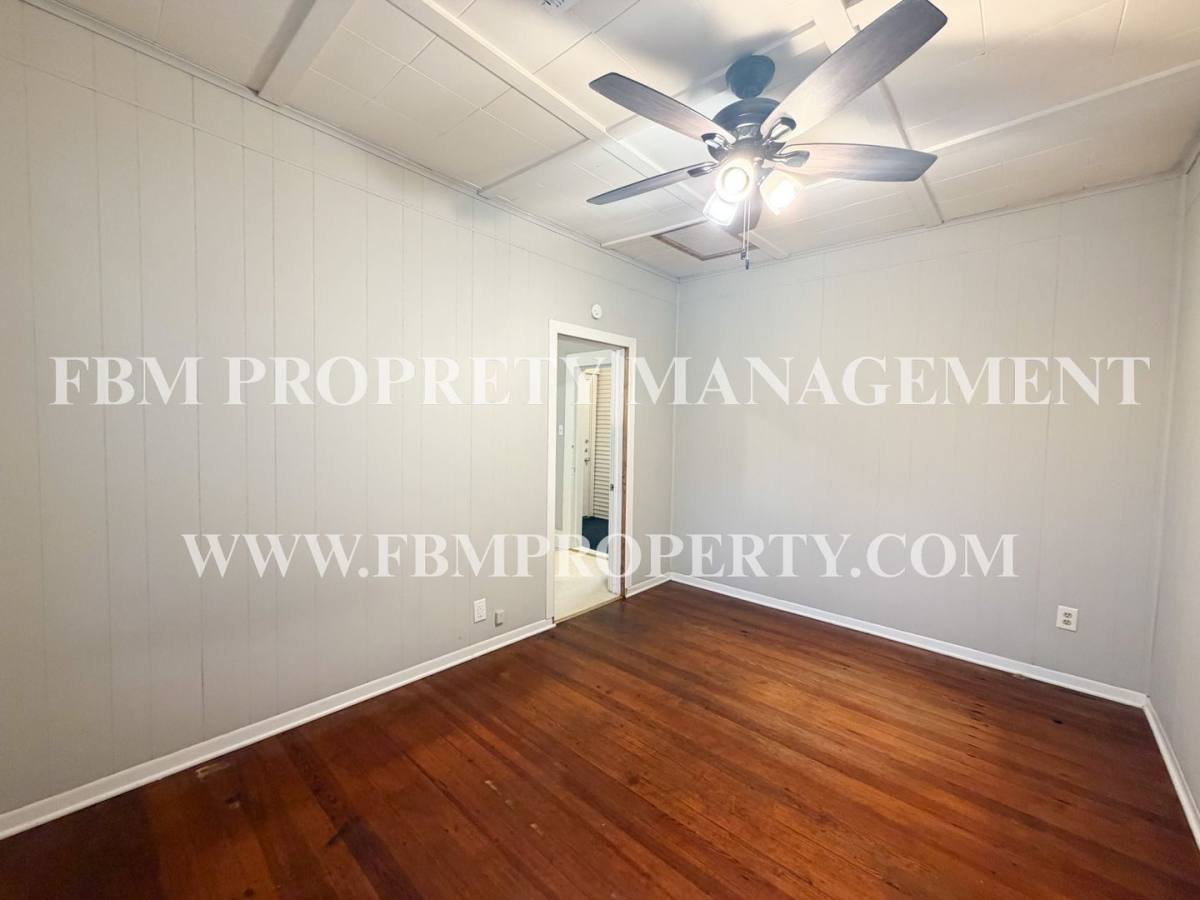 House for rent at 205 W Gilmer St, Ennis, TX 75119