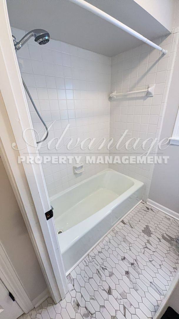 House for rent at 7253 Stamford Dr, Germantown, TN 38138