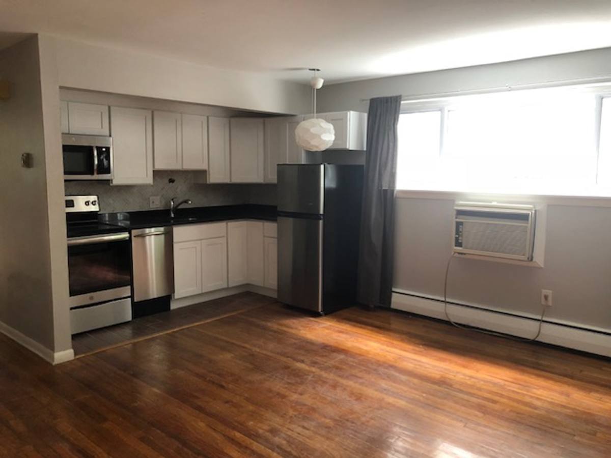 Apartment for rent at 550 Whitney Ave #5, New Haven, CT 06511