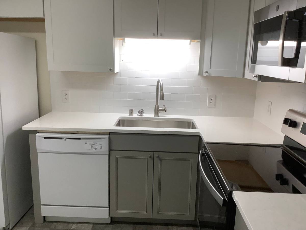 Apartment for rent at 1054 Callahan Dr, Bremerton, WA 98310