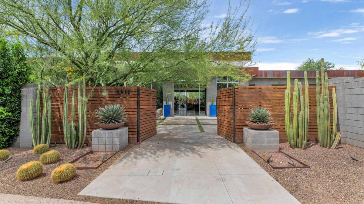 House for rent at 4912 N 45th St, Phoenix, AZ 85018