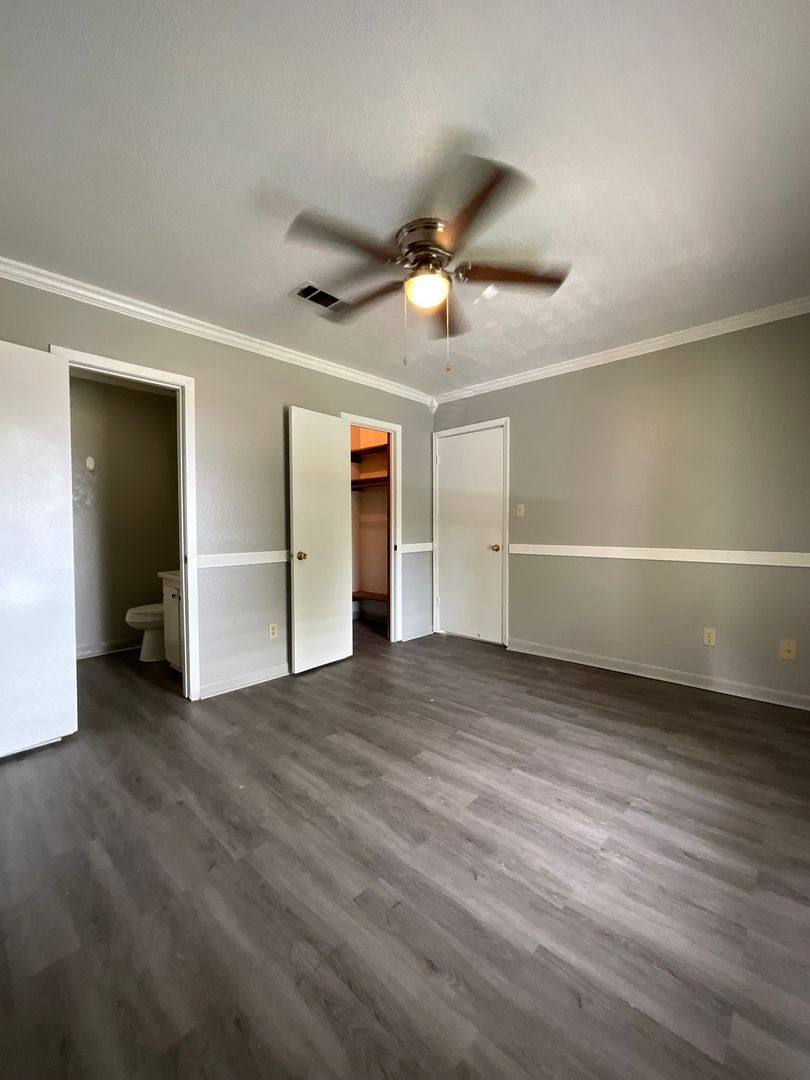 House for rent at 400 S Seventh St, Leesville, LA 71446