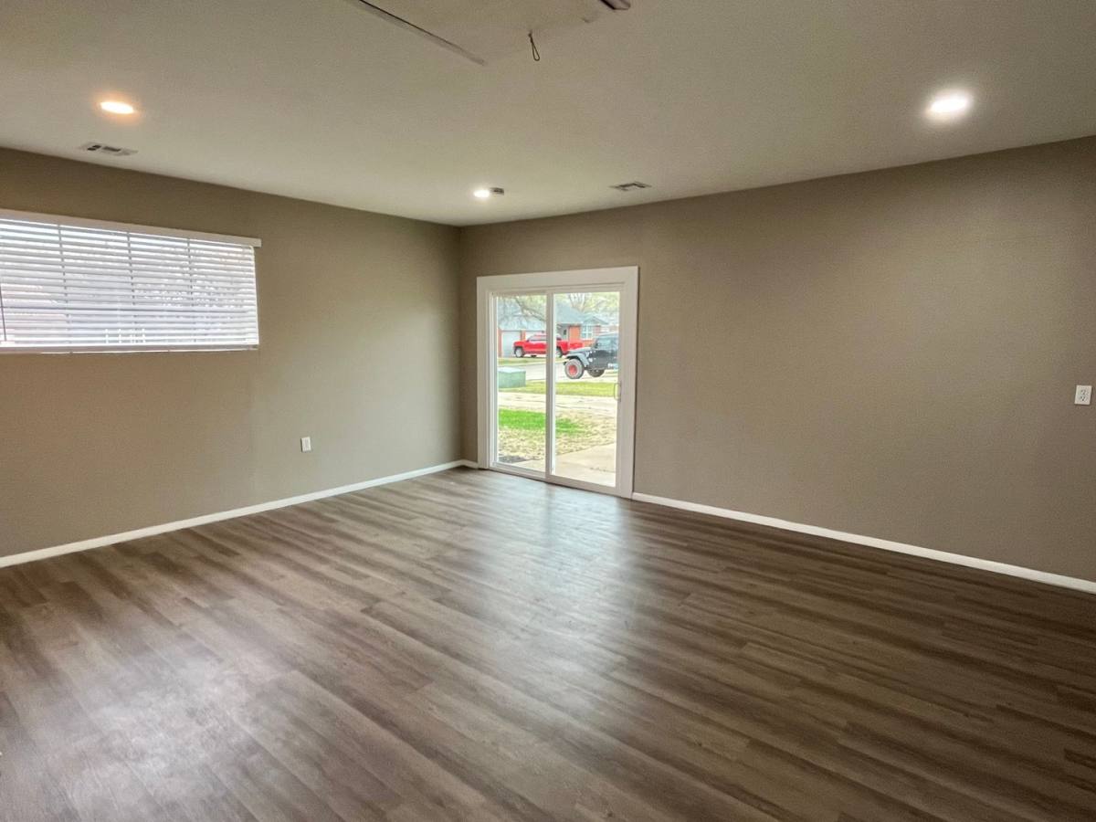 House for rent at 204 Ridgecrest Rd, Edmond, OK 73013
