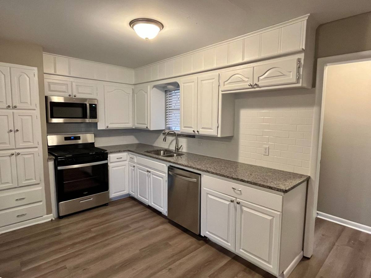 House for rent at 204 Ridgecrest Rd, Edmond, OK 73013