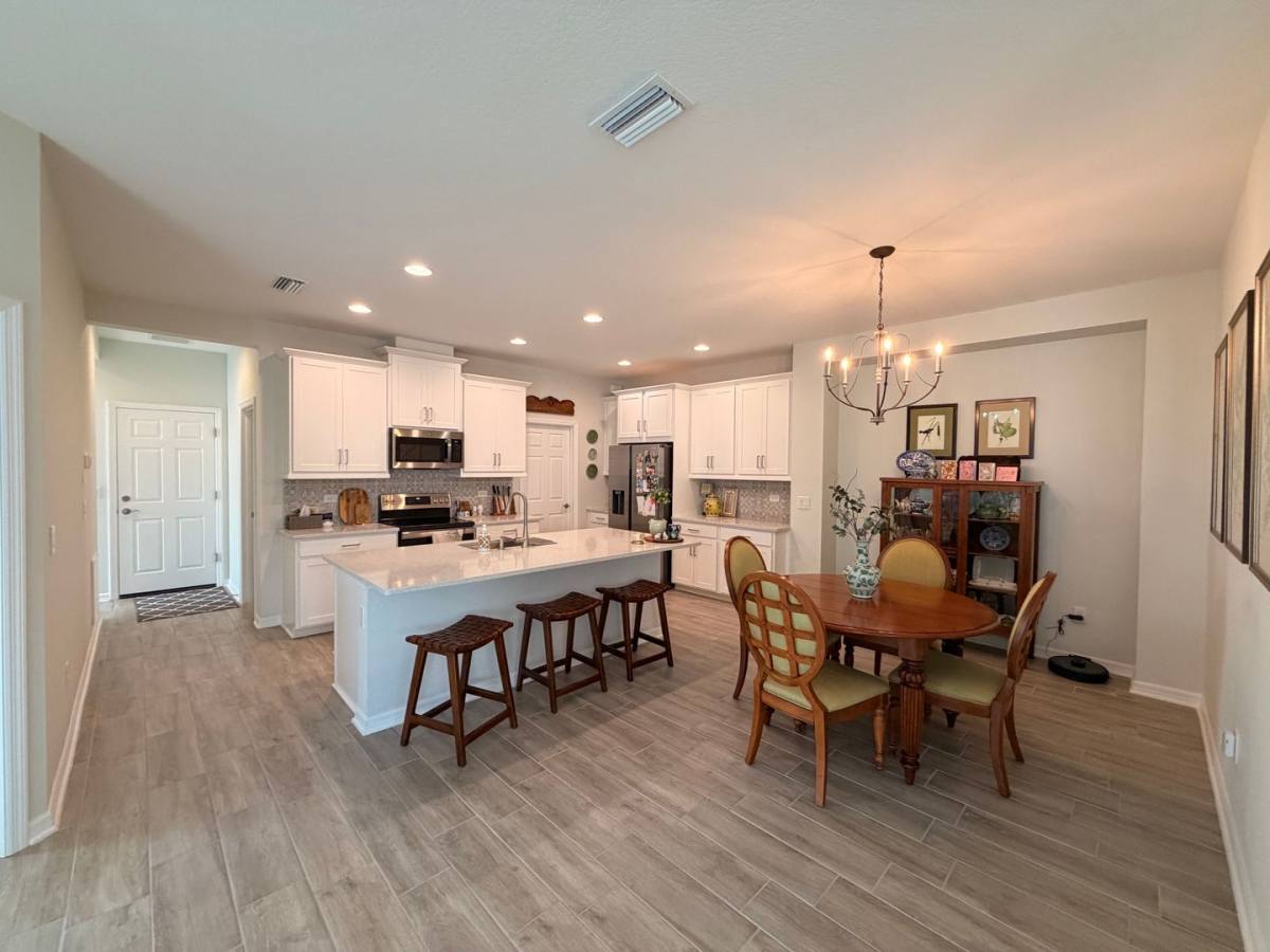 House for rent at 6001 Fiore Dr, Bradenton, FL 34208