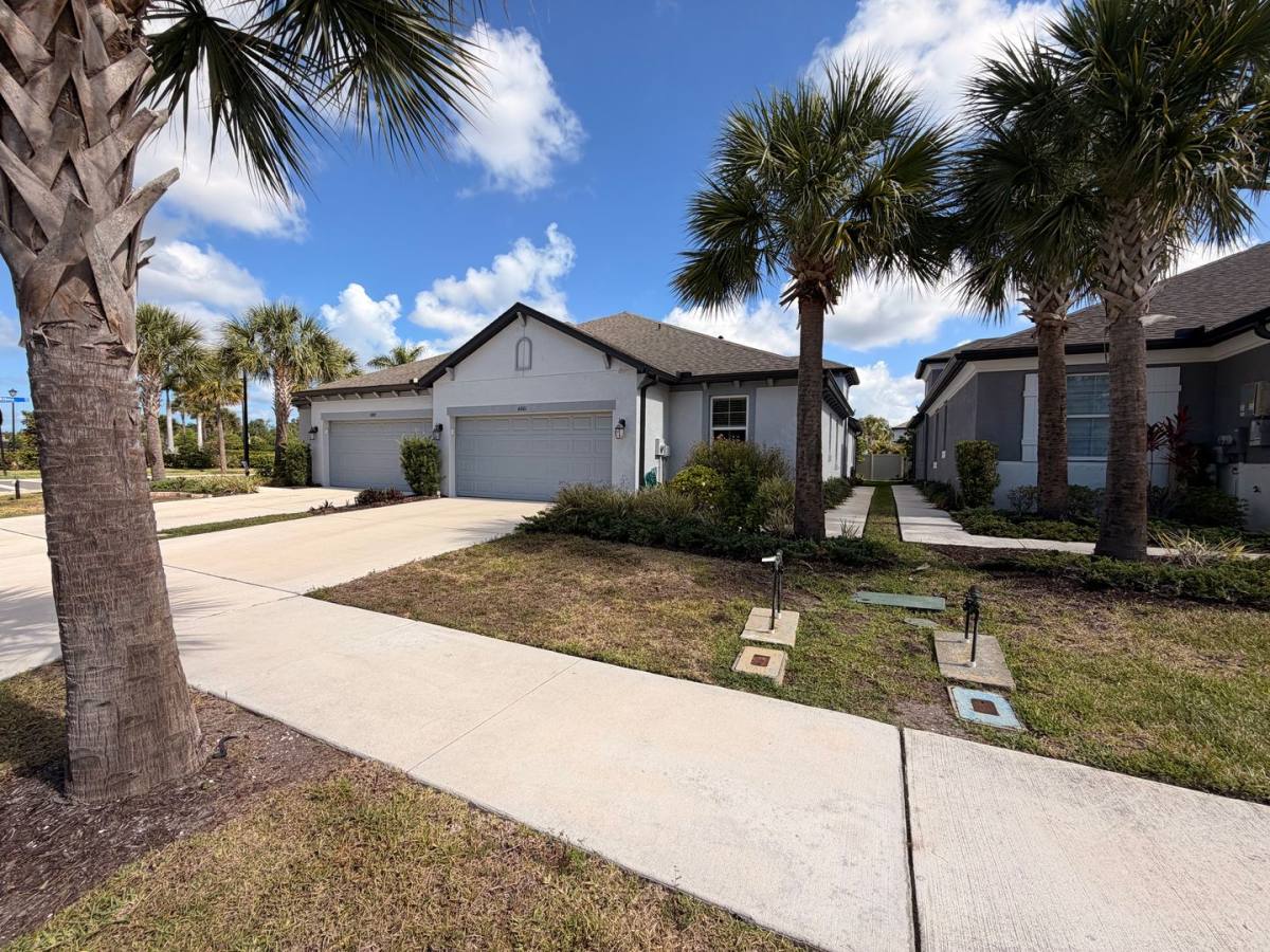 House for rent at 6001 Fiore Dr, Bradenton, FL 34208