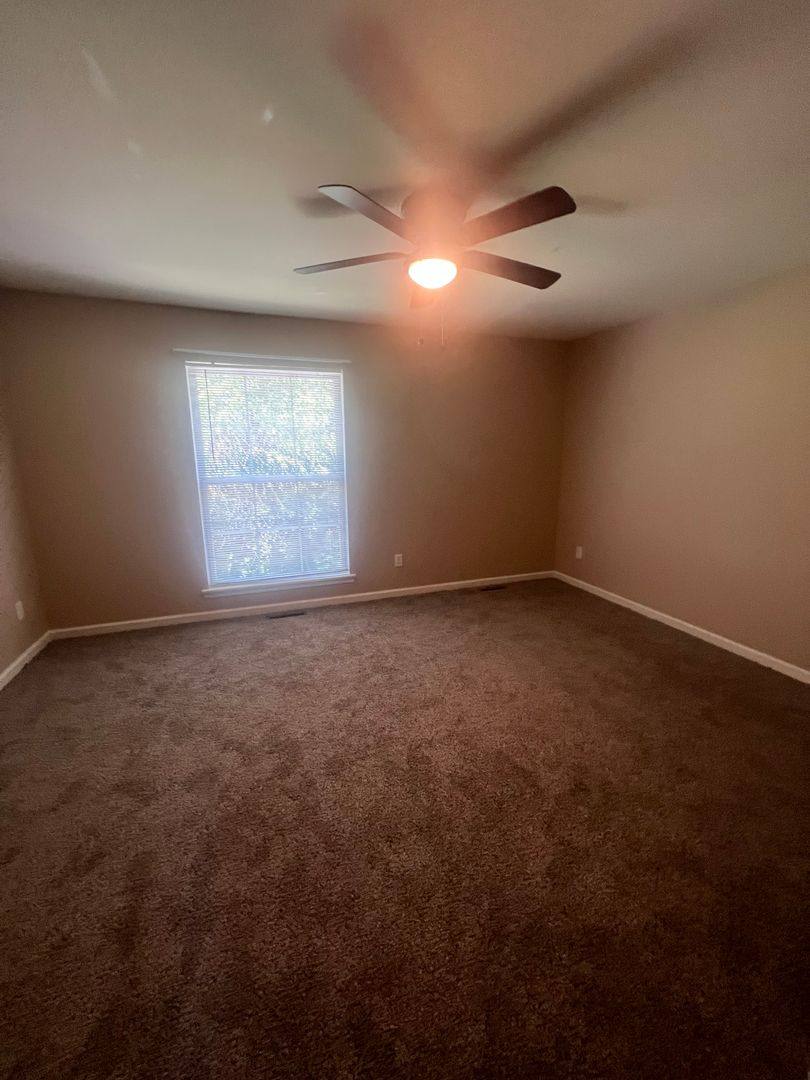 Apartment for rent at 18-21 Eastwick Lane, Carlisle, PA 17015