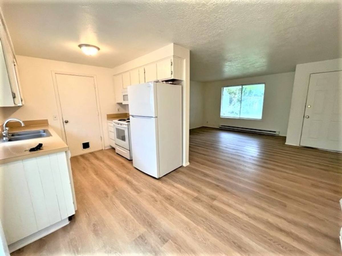 1718 Birch St, Forest Grove, OR 97116 - Apartment for Rent - Image 6
