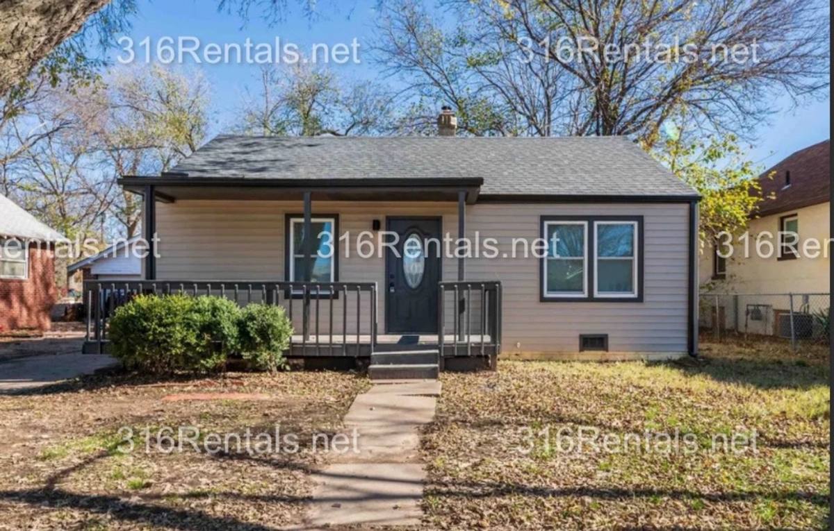 House for rent at 2116 S Mosley Ave, Wichita, KS 67211