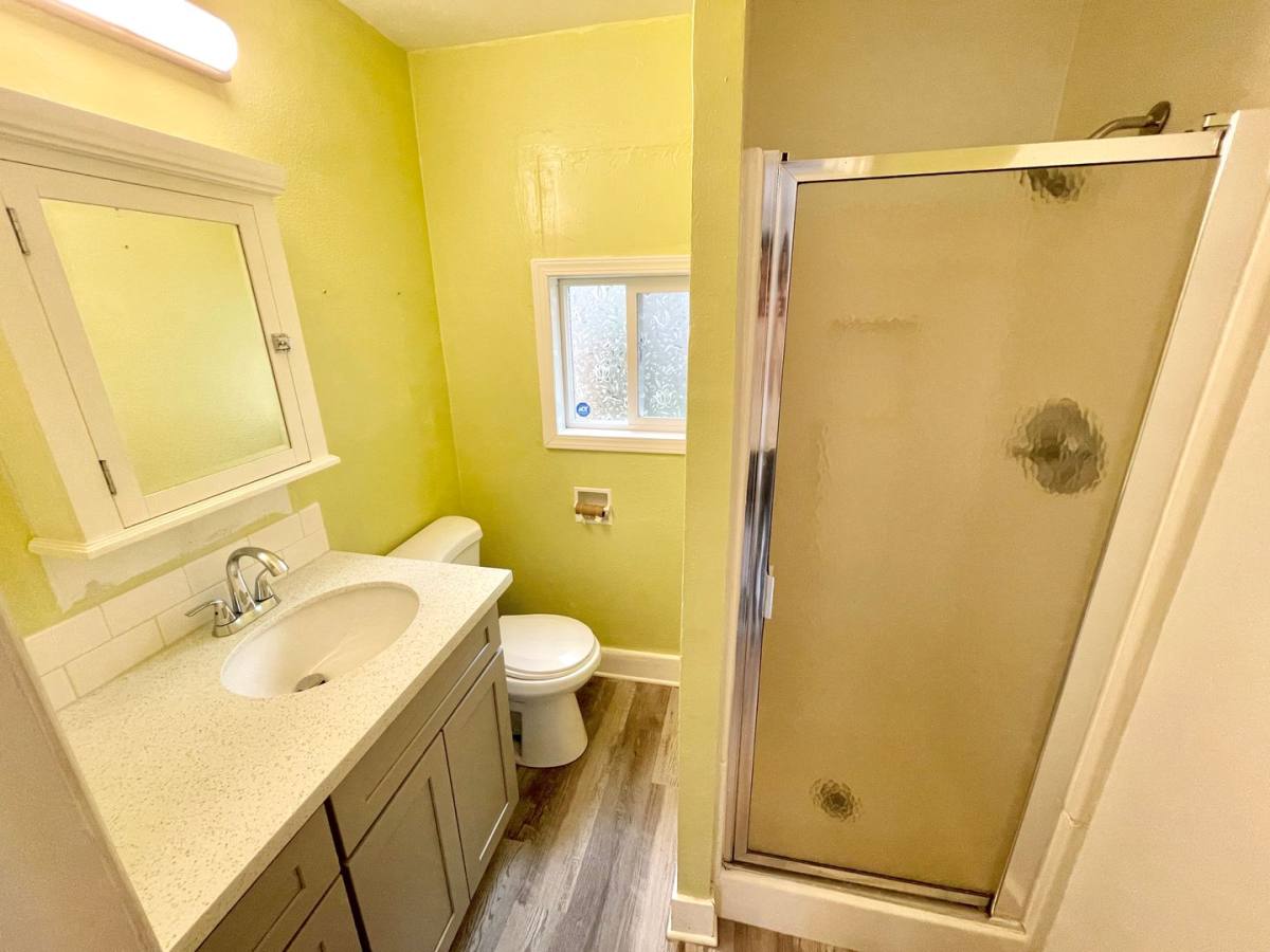 House for rent at 3219 SE 119th Ave, Portland, OR 97266