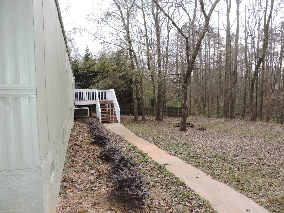 House for rent at 110 Fernwood Dr, Hull, GA 30646