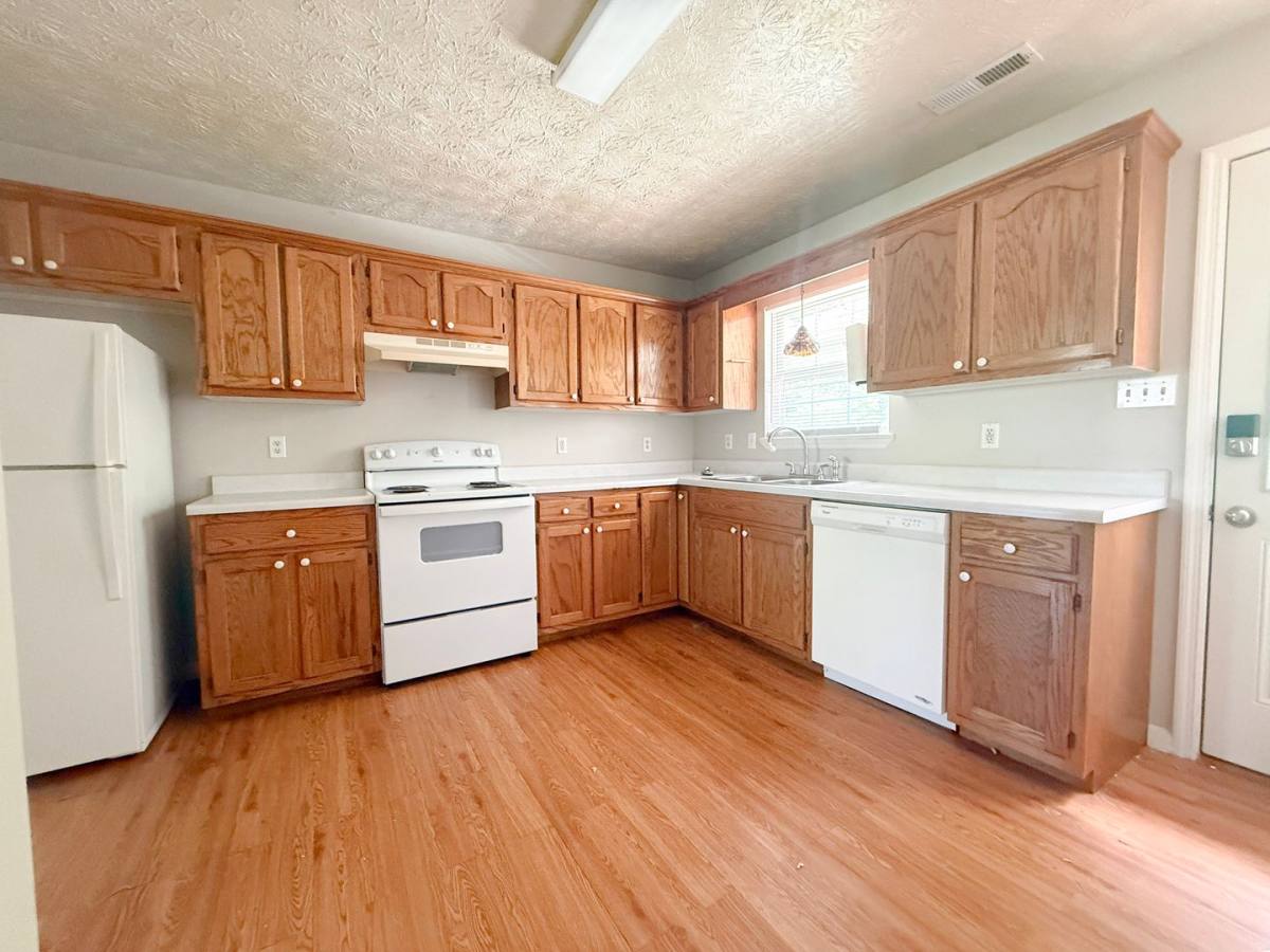 Apartment for rent at 125 W Bangham Rd, Cookeville, TN 38501