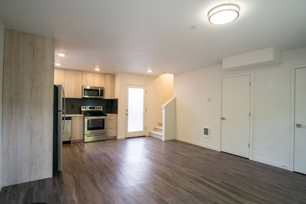 Townhouse for rent at 6833 N Montana Ave, Portland, OR 97217