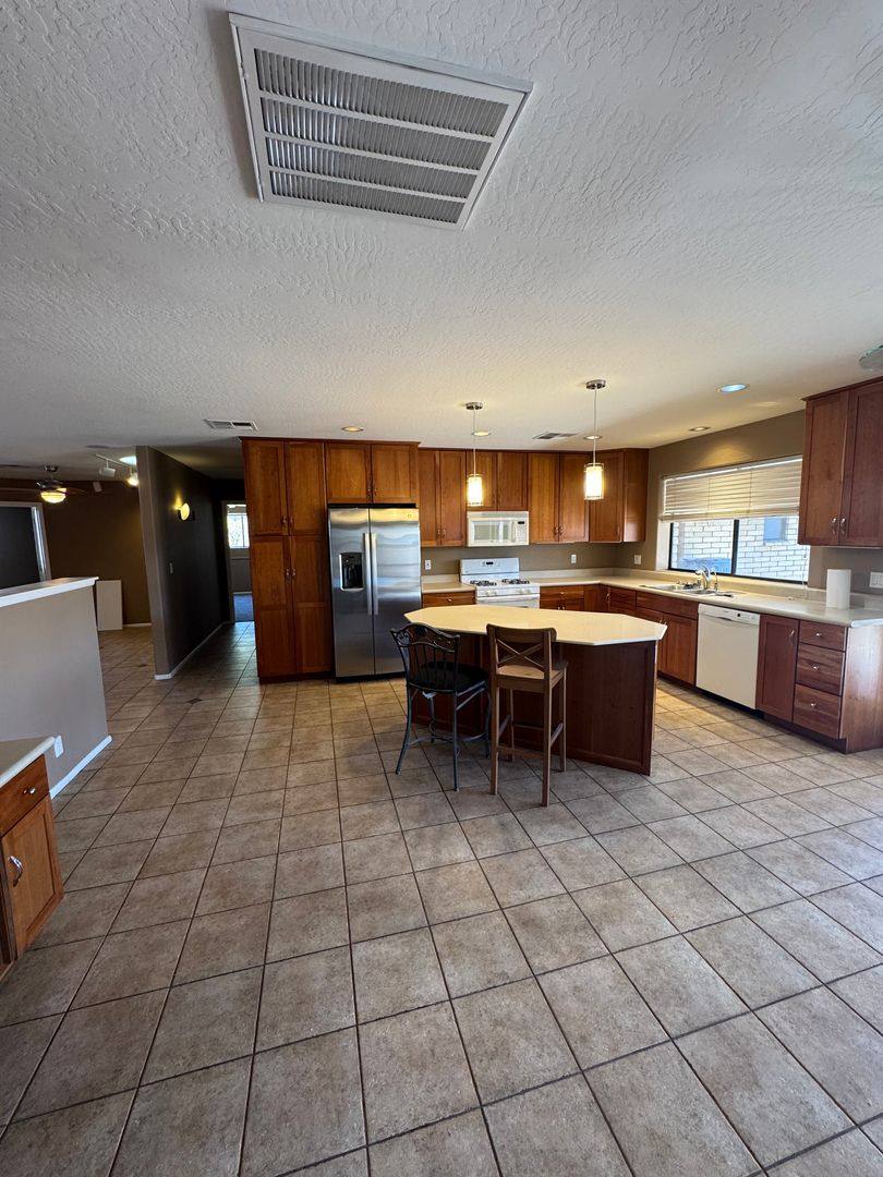 House for rent at 2319 E Balboa Dr, Tempe, AZ 85282