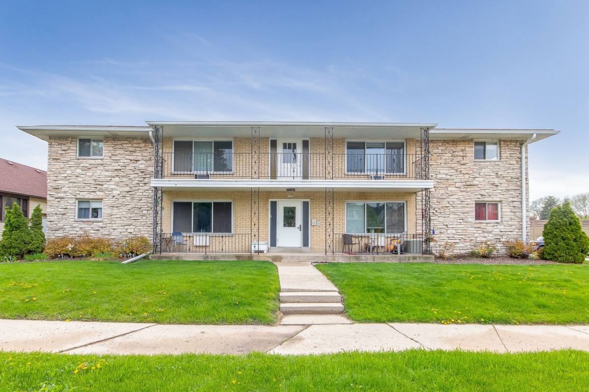 Apartment for rent at 3505 S Ellen, Saint Francis, WI 53235