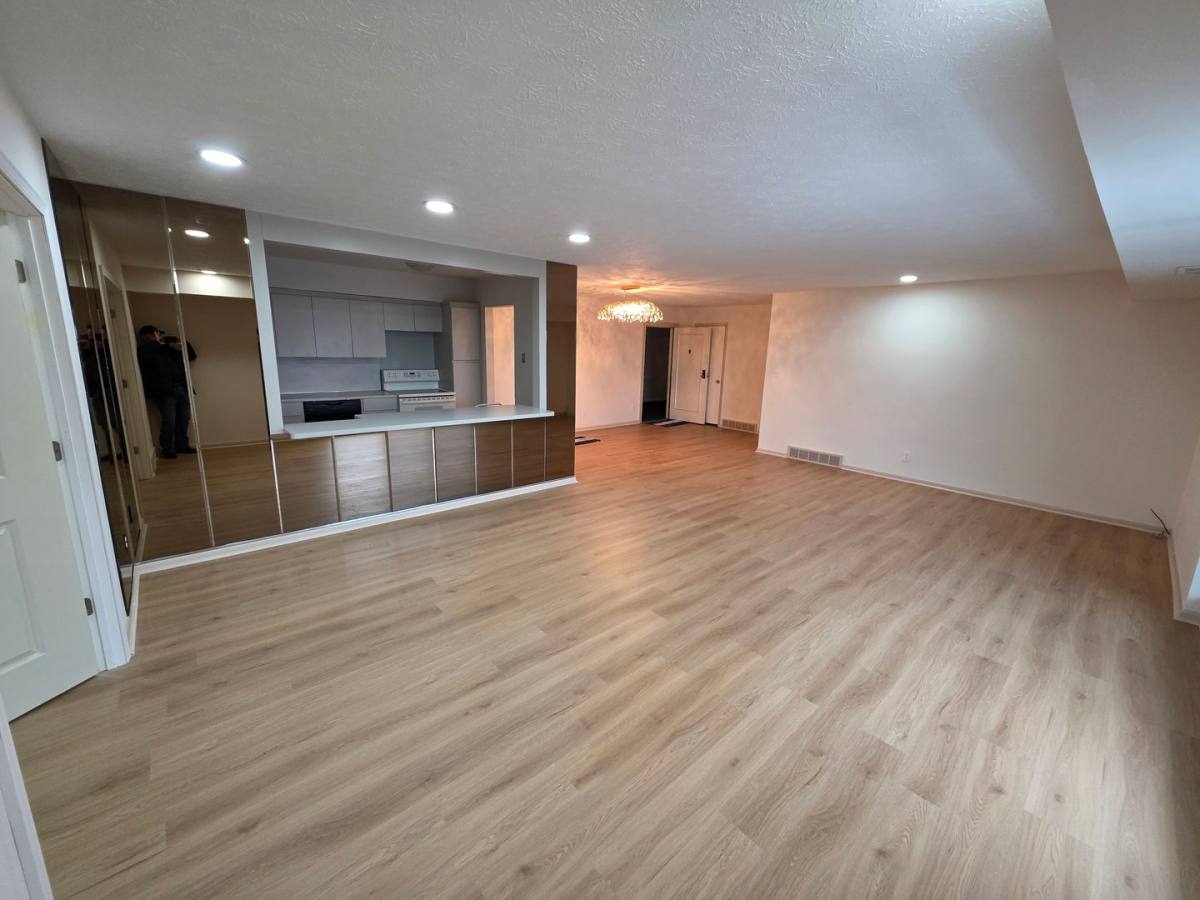 Apartment for rent at 2202 Acacia Dr, Cleveland, OH 44124