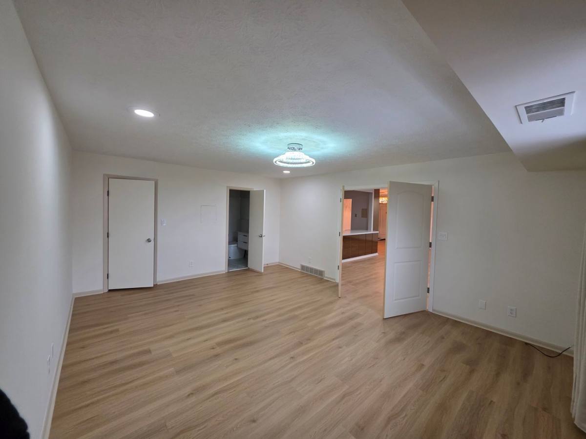 Apartment for rent at 2202 Acacia Dr, Cleveland, OH 44124
