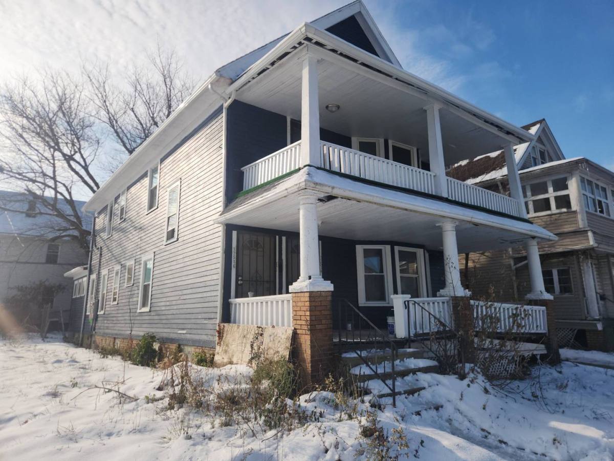 Townhouse for rent at 12514 Locke Ave, Cleveland, OH 44108