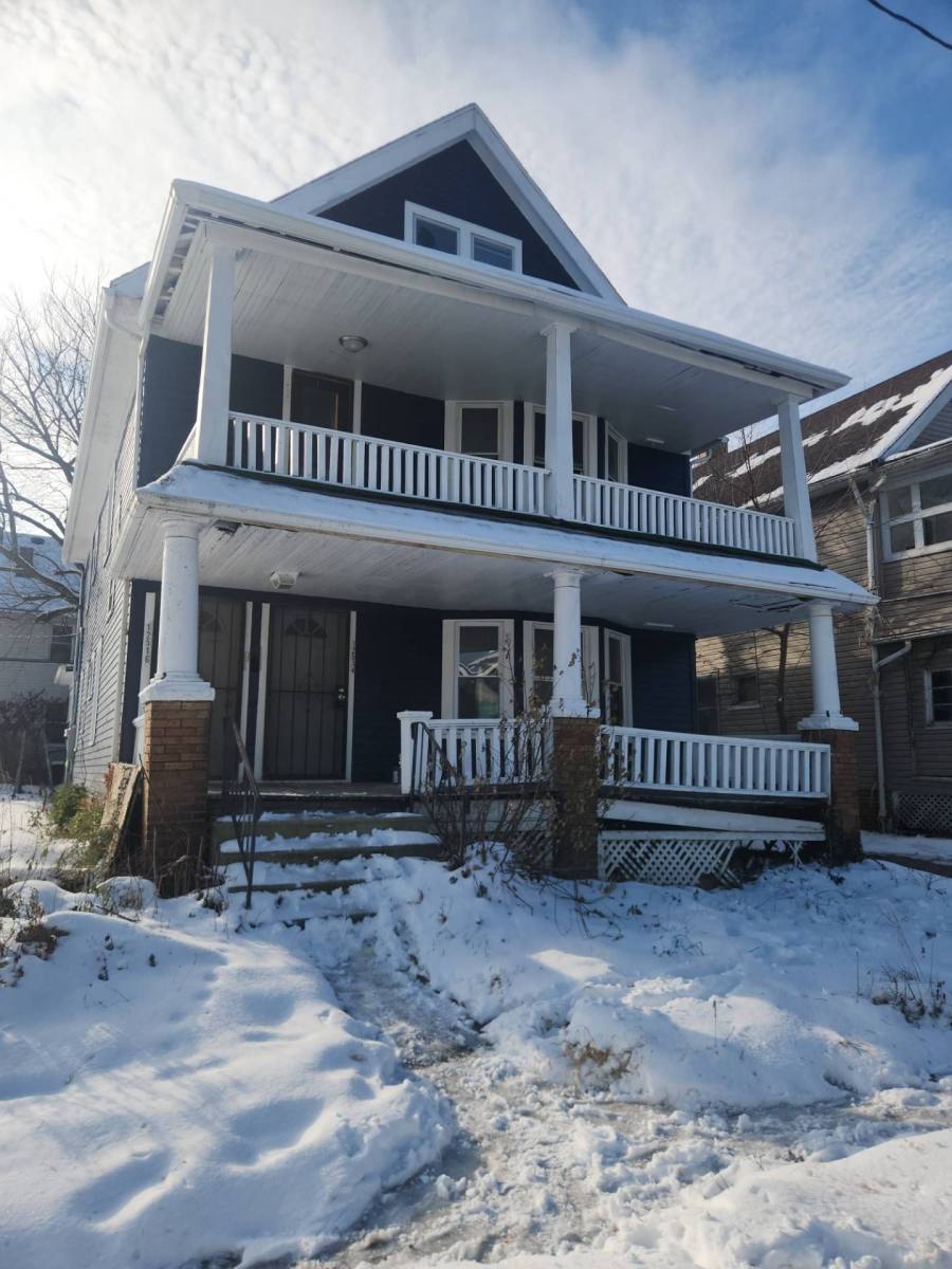 Townhouse for rent at 12514 Locke Ave, Cleveland, OH 44108