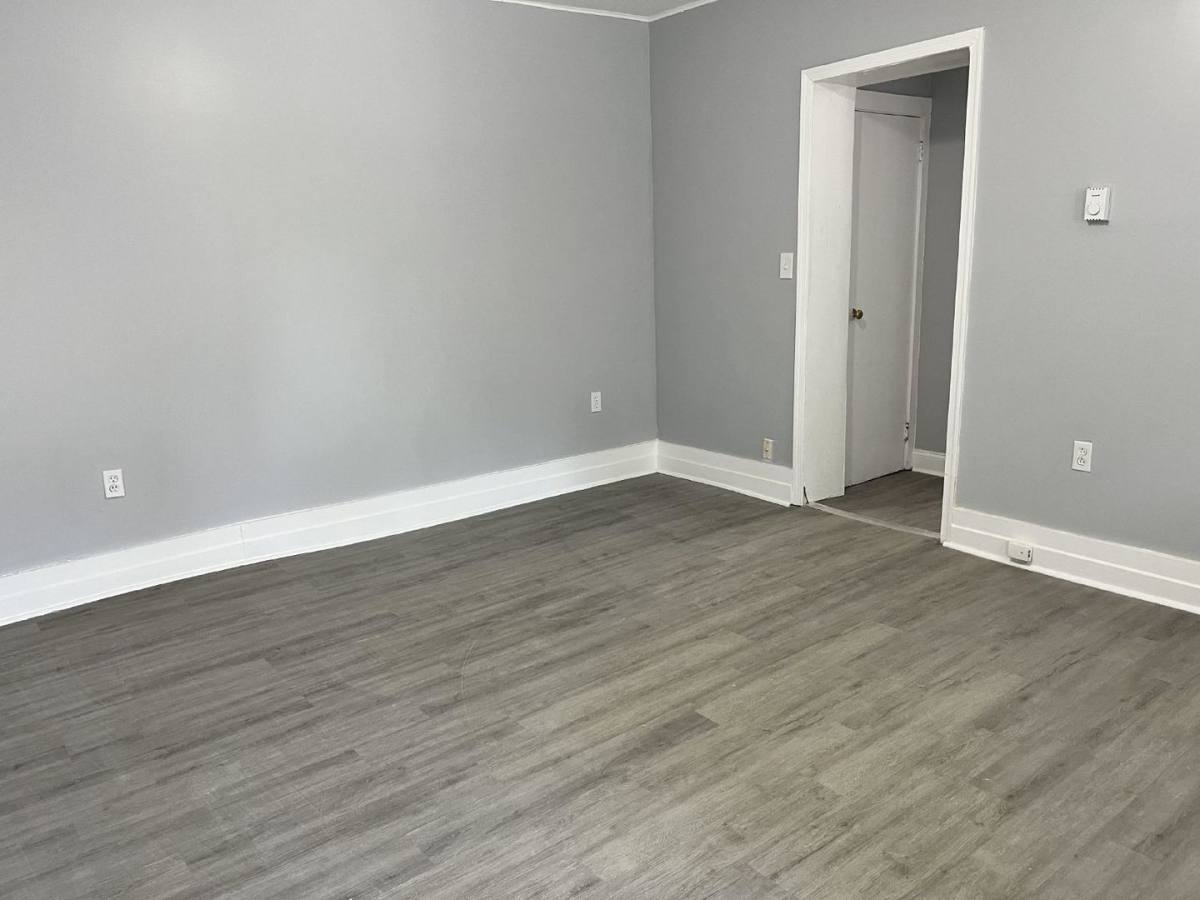 Apartment for rent at 412 N 8th St, Stroudsburg, PA 18360