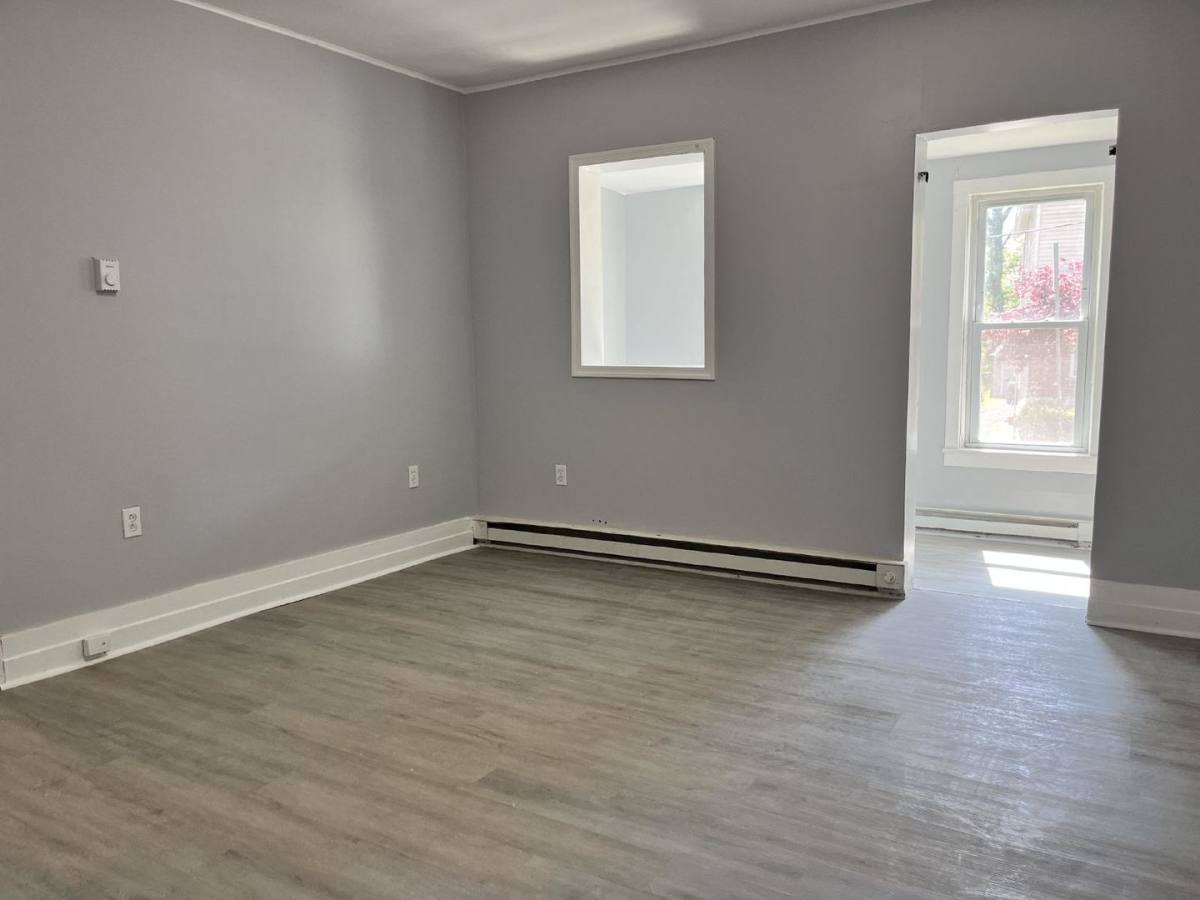 Apartment for rent at 412 N 8th St, Stroudsburg, PA 18360