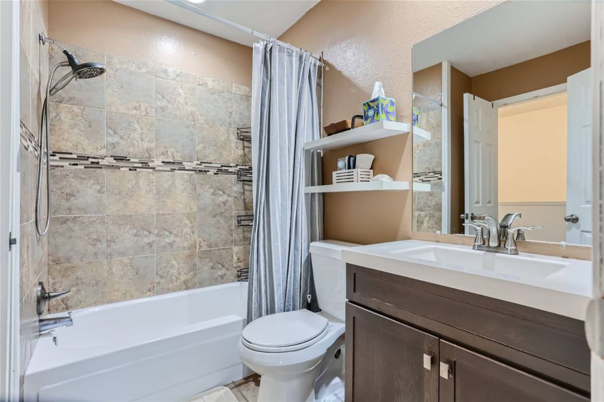 Townhouse for rent at 1811 S Quebec Way, Denver, CO 80231
