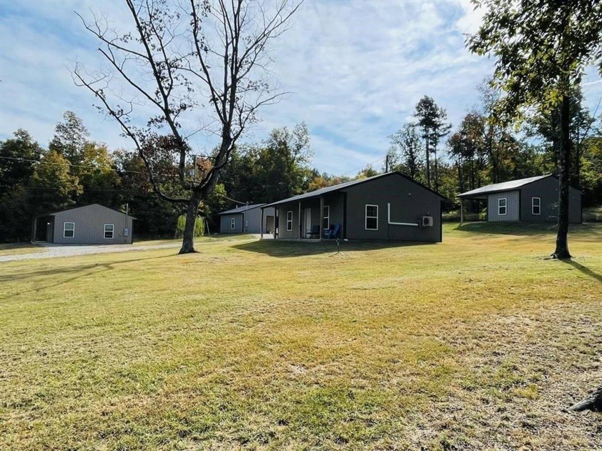 Apartment for rent at 380 Jumbo Rd, Melbourne, AR 72556