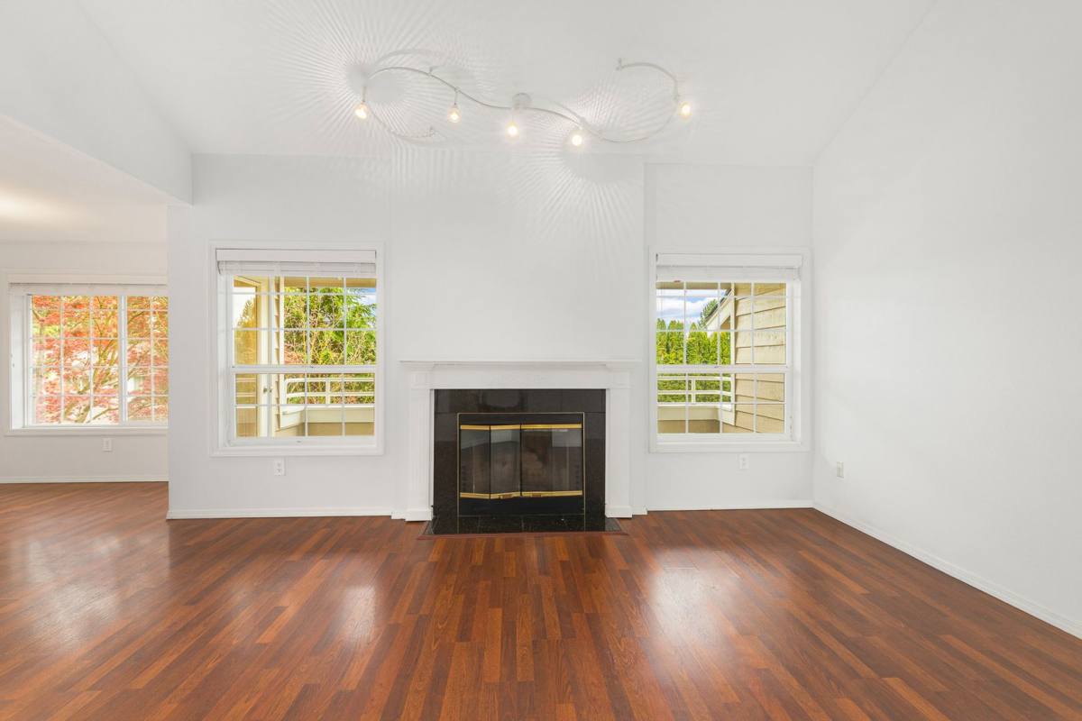 Condo for rent at 14058 NE 181st St #F304, Woodinville, WA 98072