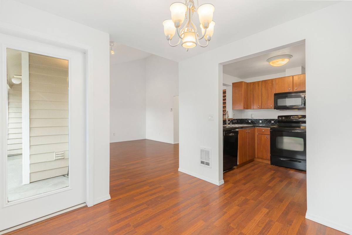Condo for rent at 14058 NE 181st St #F304, Woodinville, WA 98072