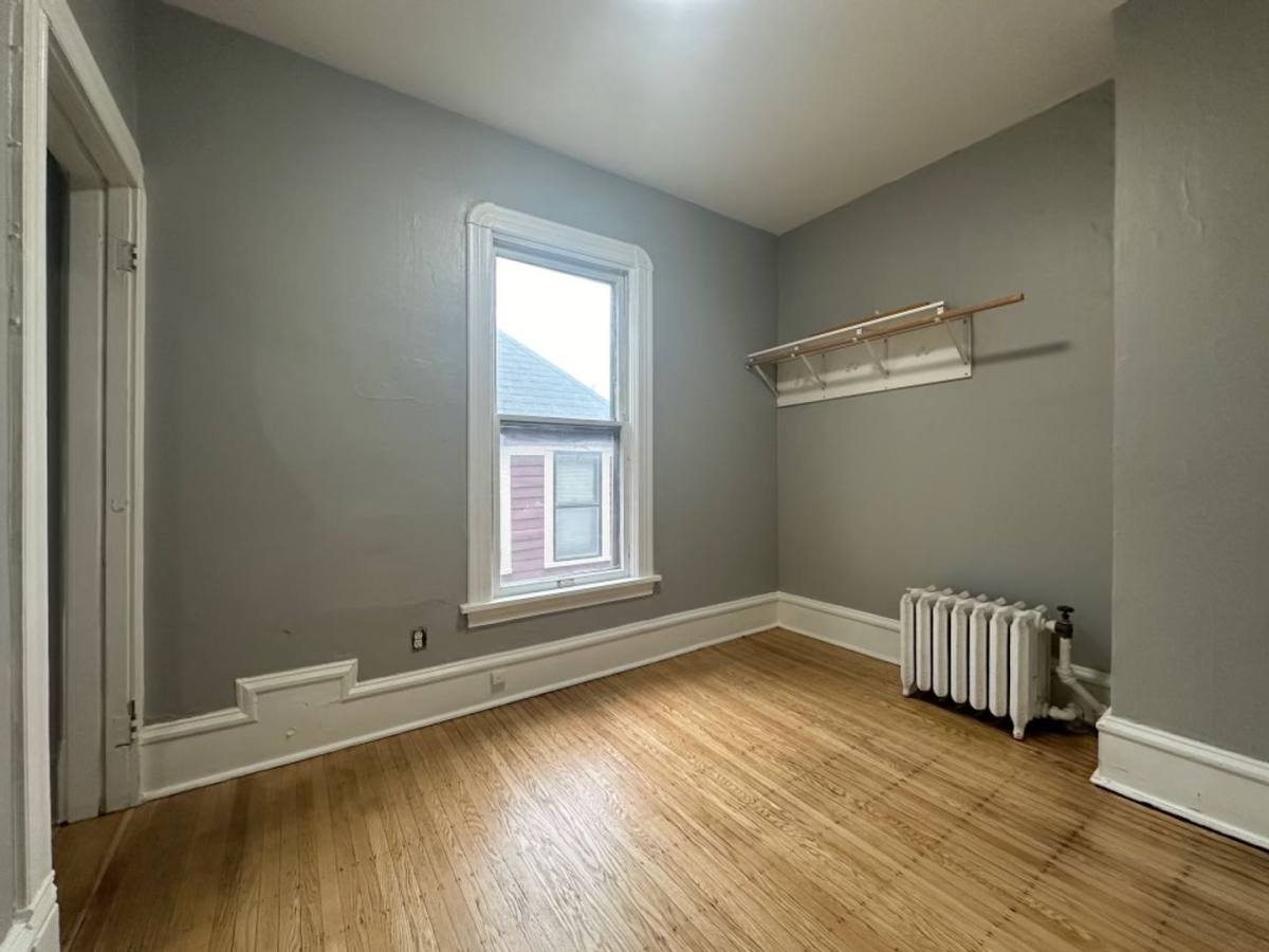 Apartment for rent at 2709 Aldrich Ave S, Minneapolis, MN 55408