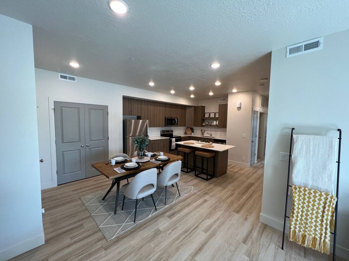 Apartment for rent at 2405 W Hinckley Dr, Ogden, UT 84401
