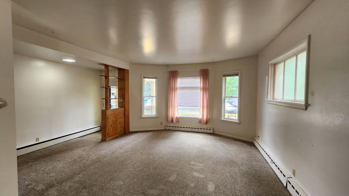 Apartment for rent at 309-323 S 4th St W, Missoula, MT 59801