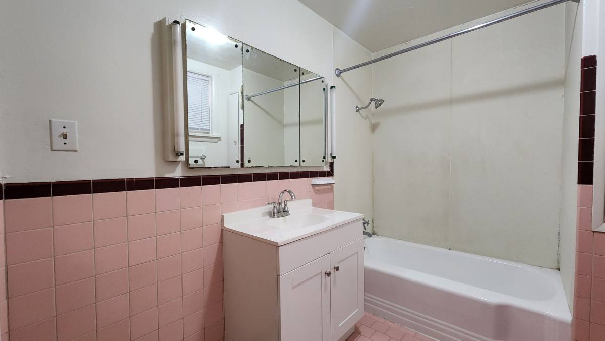 Apartment for rent at 309-323 S 4th St W, Missoula, MT 59801