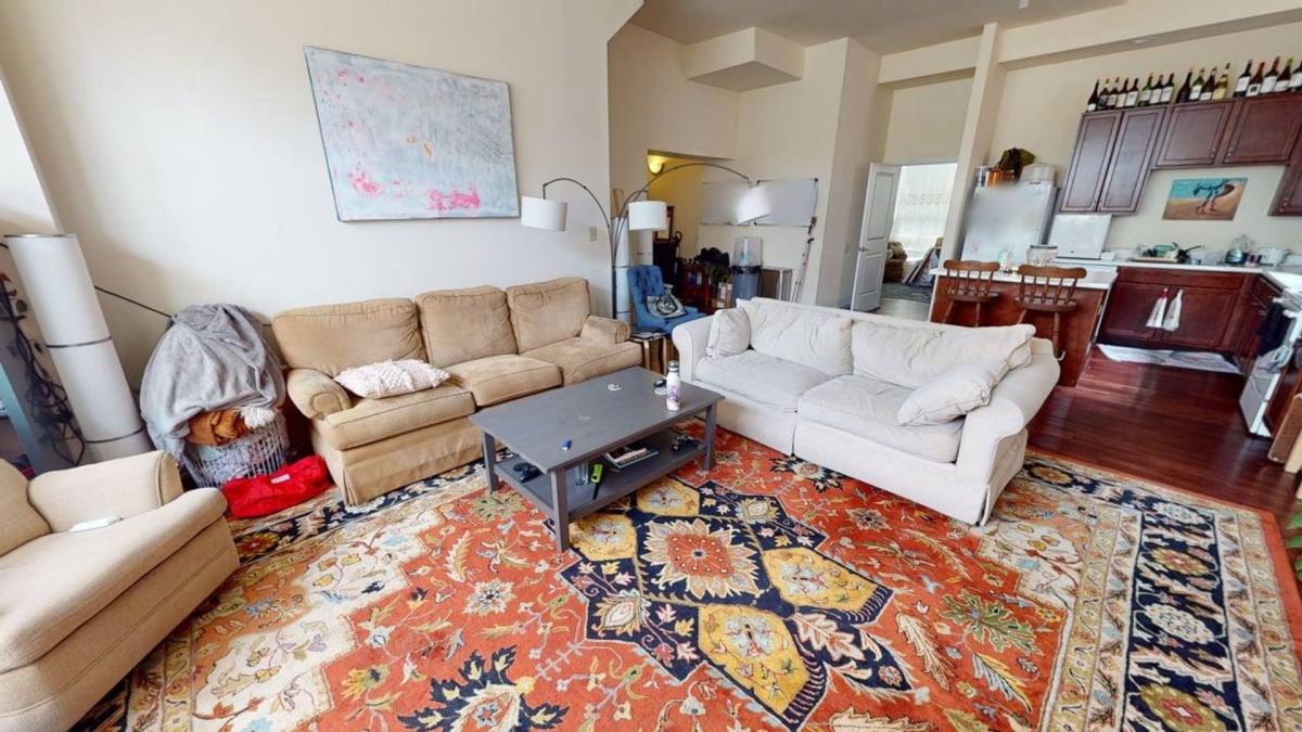 Apartment for rent at 1515 S 39th St, Saint Louis, MO 63110