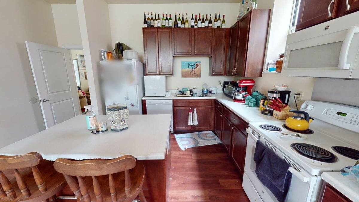 Apartment for rent at 1515 S 39th St, Saint Louis, MO 63110