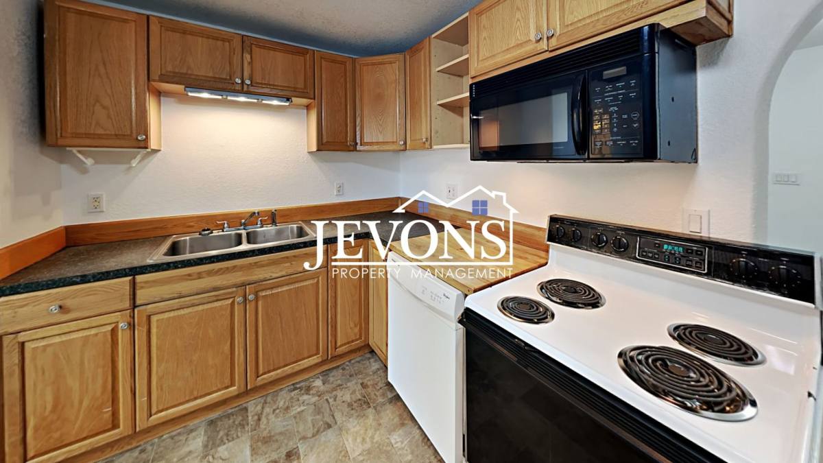House for rent at 1509 Swan Ave, Yakima, WA 98902