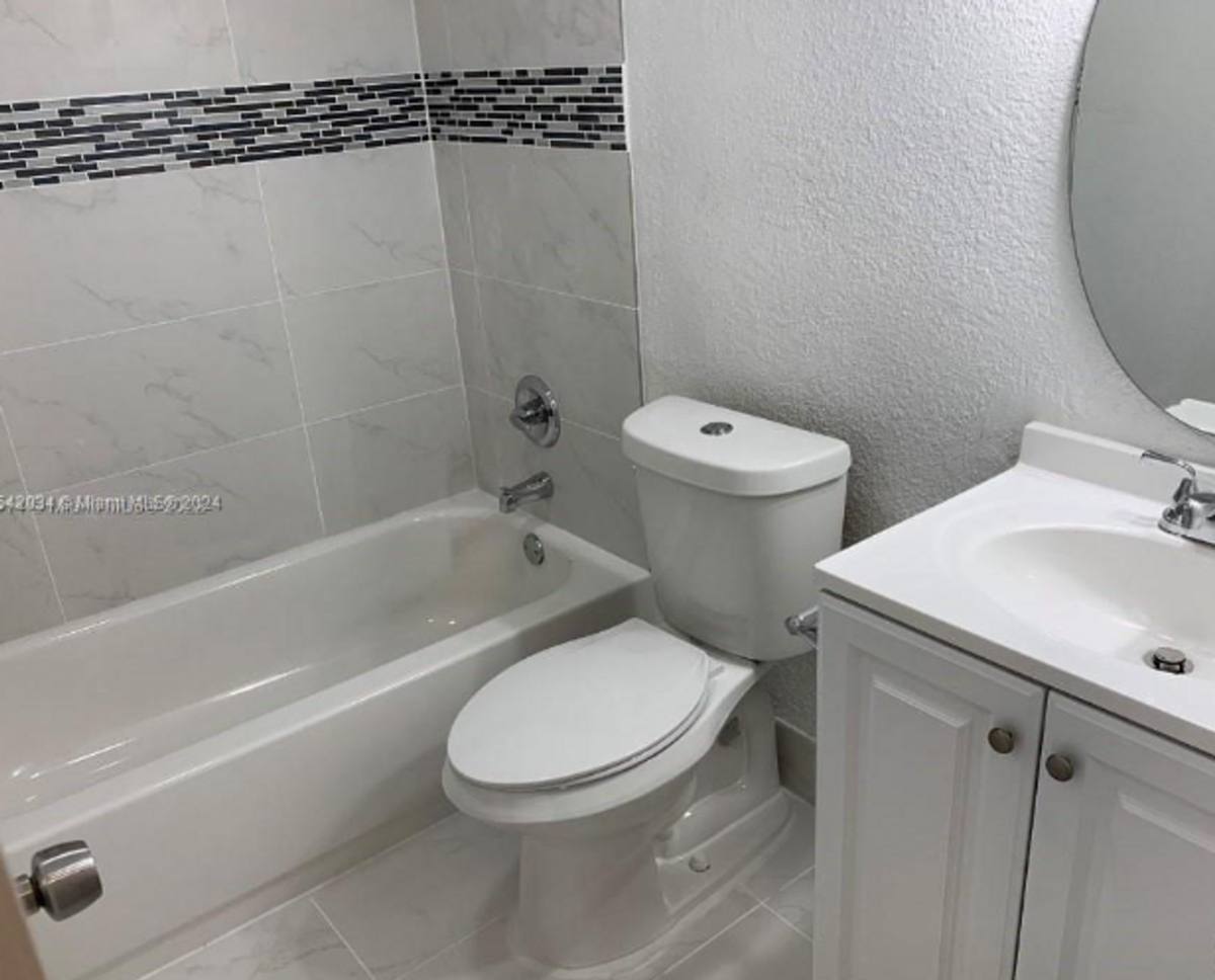 Apartment for rent at 2331 Adams St, Hollywood, FL 33020