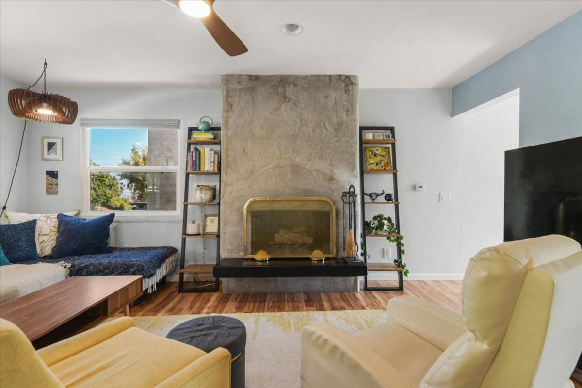 House for rent at 1624 Edgemont St, San Diego, CA 92102