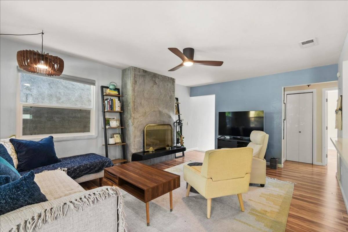 House for rent at 1624 Edgemont St, San Diego, CA 92102