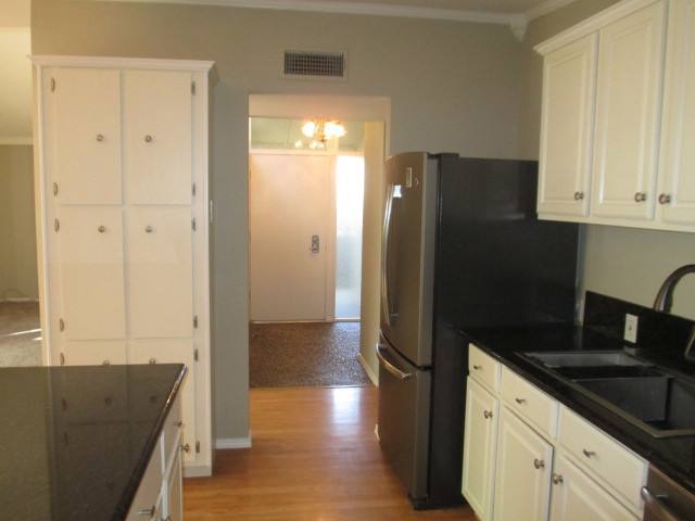 House for rent at 4937 Clear Circle, Carmichael, CA 95608