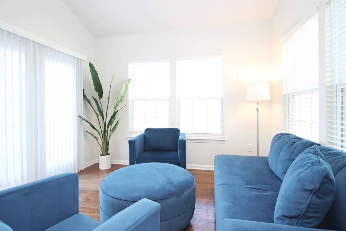 House for rent at 4393 Sunset Dr, Charlottesville, VA 22911