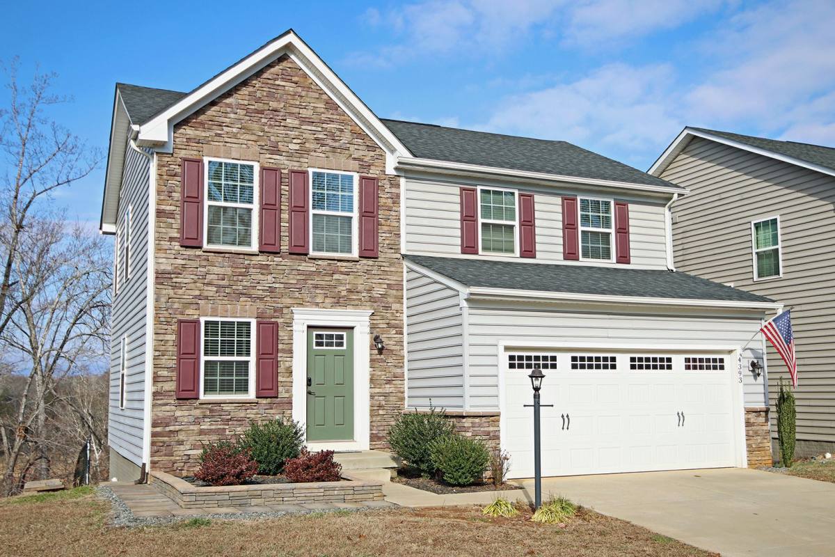 House for rent at 4393 Sunset Dr, Charlottesville, VA 22911