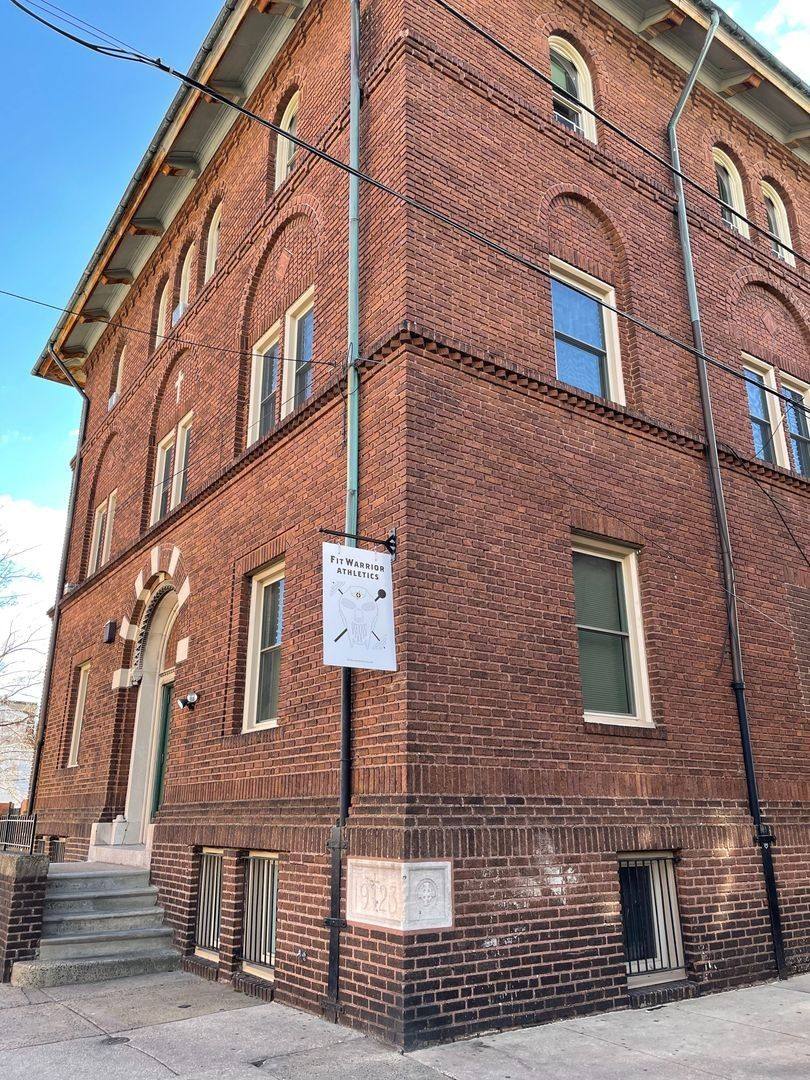 Apartment for rent at 928 Christian St, Philadelphia, PA 19147